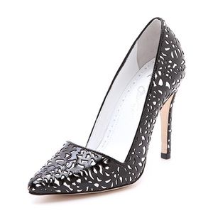 New Alice + Olivia black/white Dina pumps 36.5